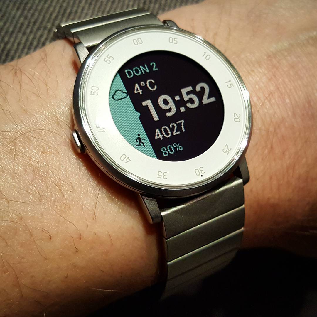 Simply Focus - Pebble Watchface on Pebble Time Round