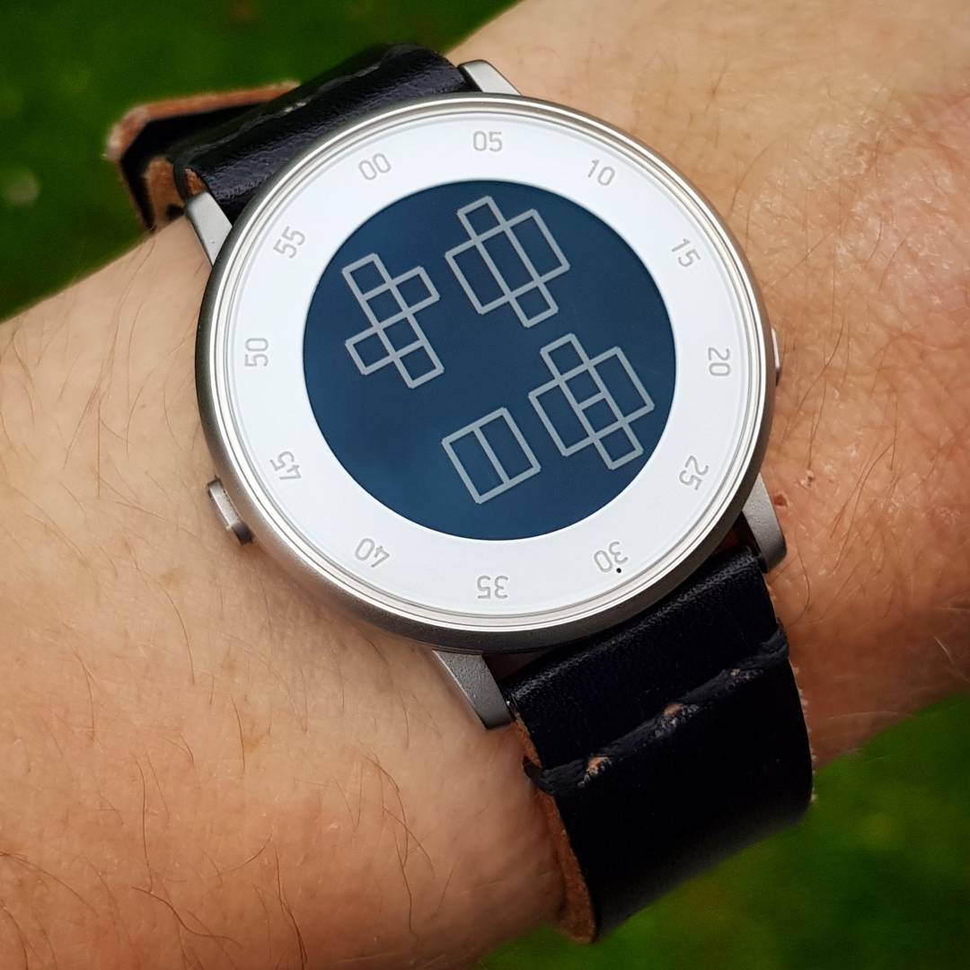 Shapeshifter - Pebble Watchface on Pebble Time Round