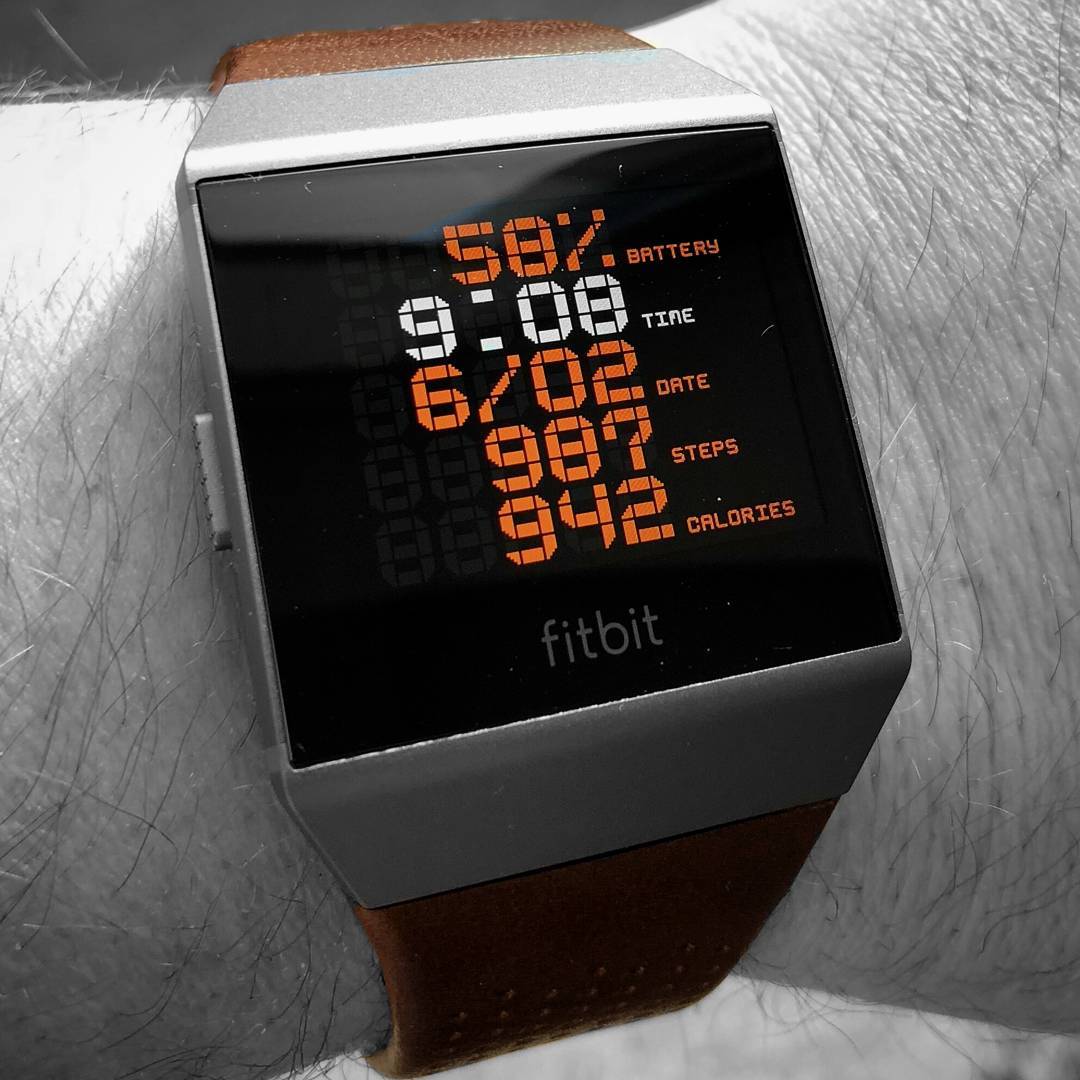 ttmmbrn - Fitbit Clock Face on Fitbit Ionic