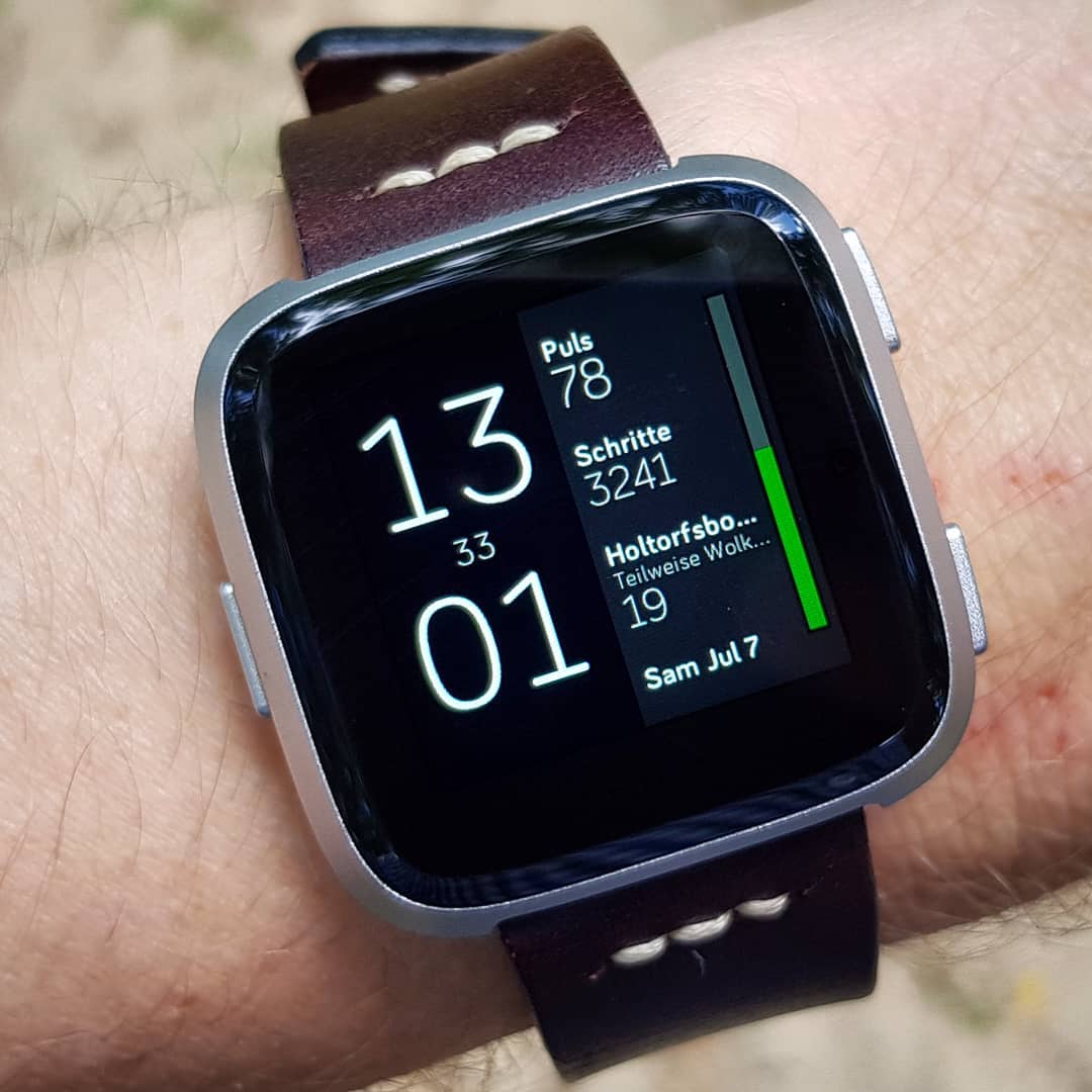 Lucidity - Fitbit Clock Face on Fitbit Versa