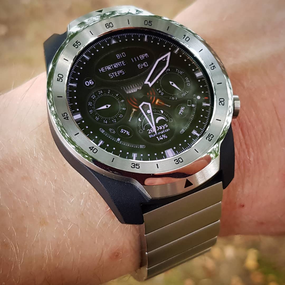 GAUSS-Kraftwerk - Wear OS Watchface on Mobvoi TicWatch Pro