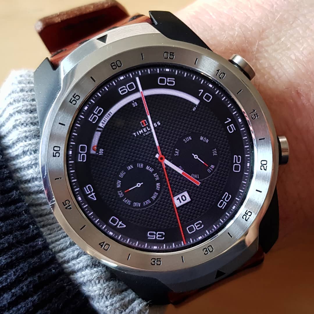 Timeless Casual - Carbon - Wear OS Watchface on Mobvoi TicWatch Pro
