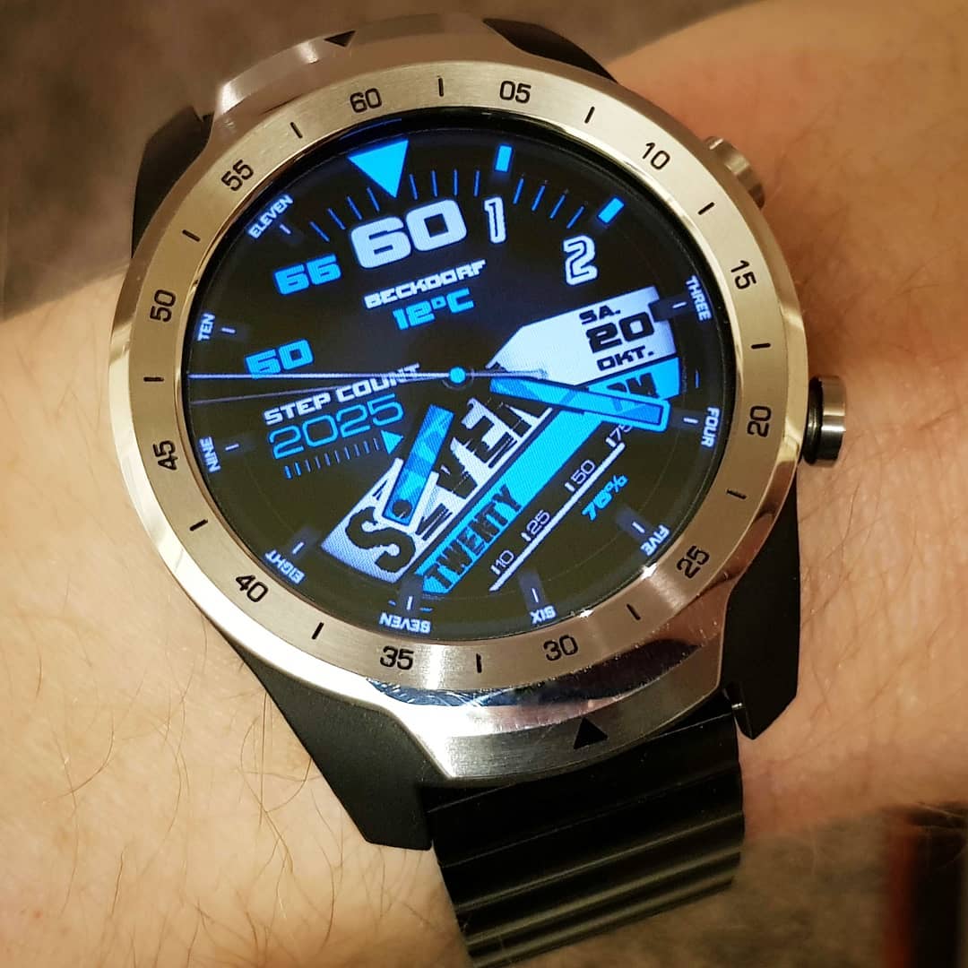 FIRST DOWN - THEMEABLE - Wear OS Watchface on Mobvoi TicWatch Pro