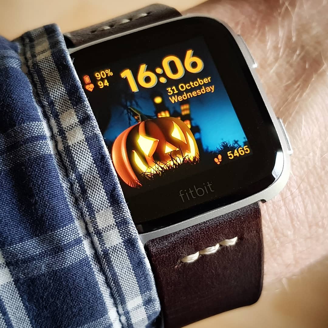 Halloween Treat - Fitbit Clock Face on Fitbit Versa