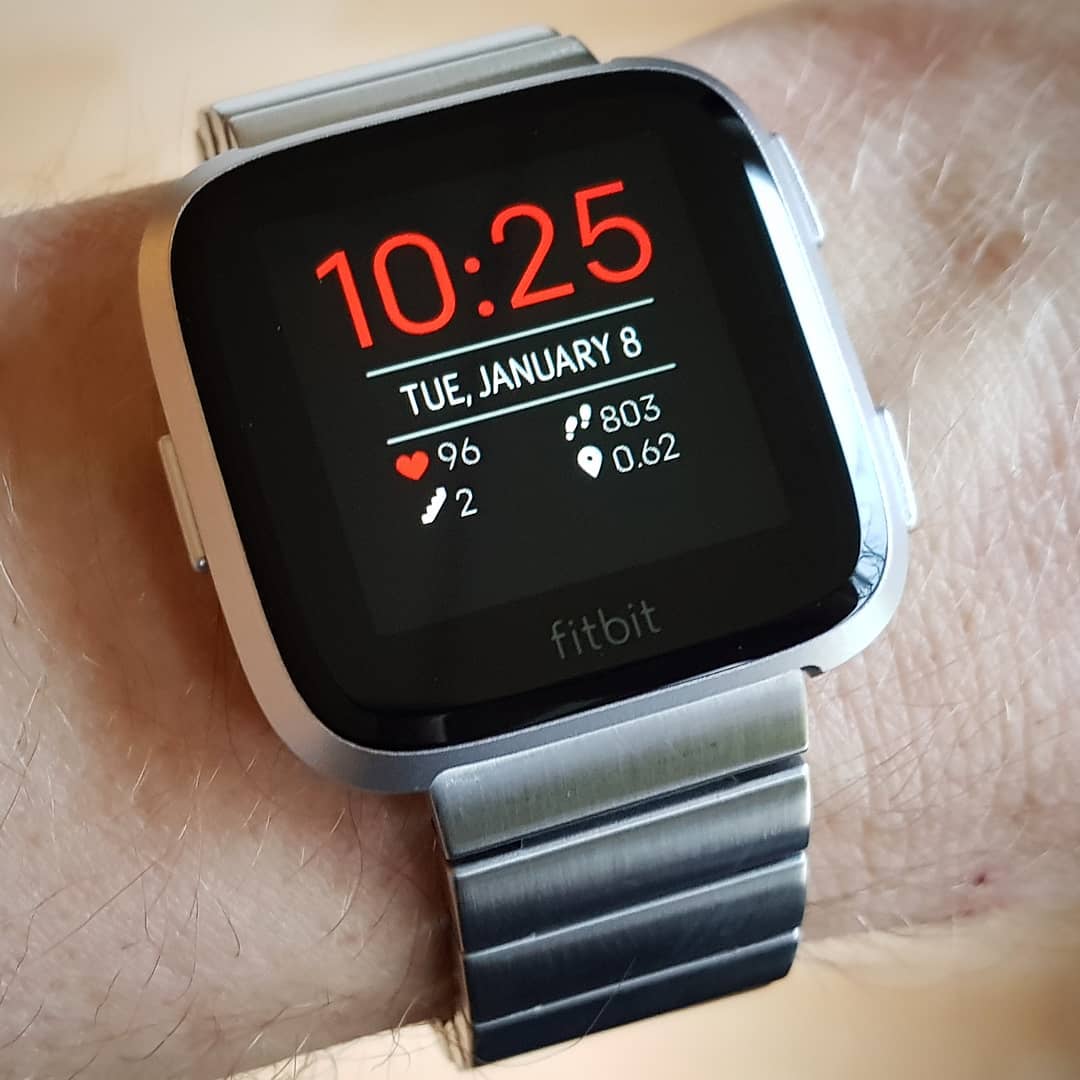 Moment - Fitbit Clock Face on Fitbit Versa